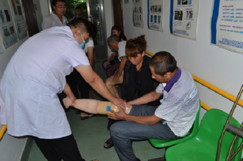 安裝了腿部假肢走起路來有什么技巧么(圖1) 安裝了腿部假肢走起路來有什么技巧么(圖1)